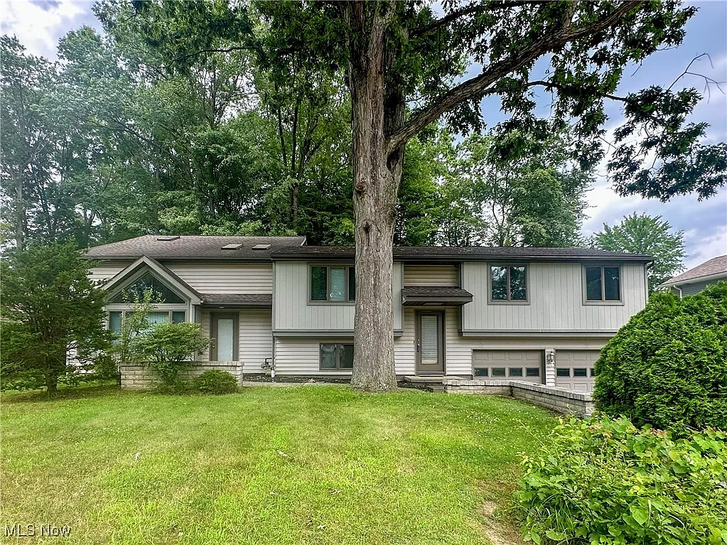 7697 Micawber Rd NE photo 1