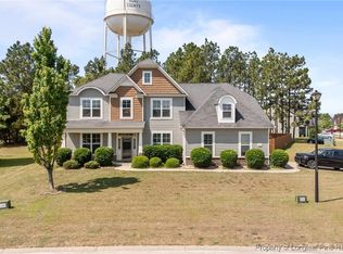 495 Wedgefield Dr, Raeford, NC 28376