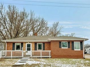 320W W Edwards St, Maryville, MO 64468