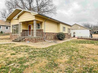 206 Jewell St, Alma, NE 68920