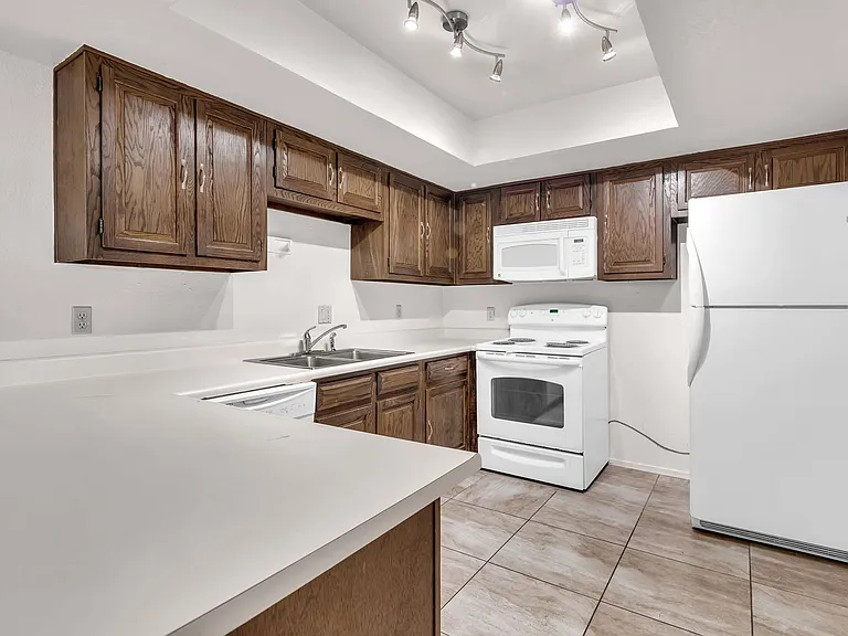 2300 Dickerson Rd #42 — Photo 7