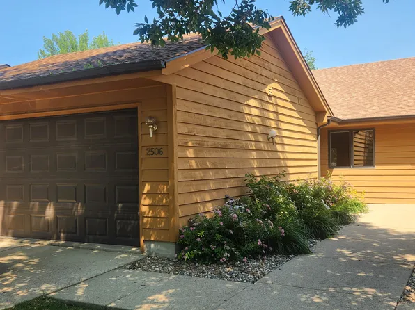 2506 S Lockwood Pl, Sioux Falls, SD 57105
