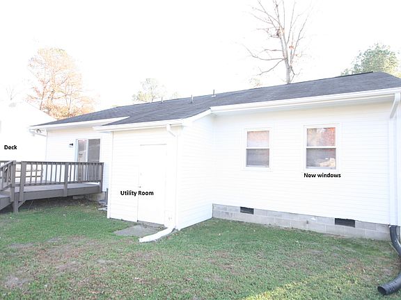 2nd image of 3712 Colonnade Dr