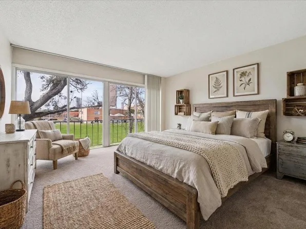 5050 Ambassador Way APT 210, Houston, TX 77056