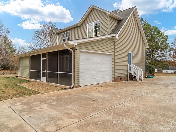 4th image of 1519 Furnace Road Ext