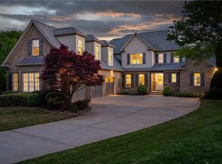 26 London Ct, Greer, SC 29650