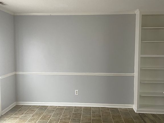 5th image of 100 David Dr APT E20