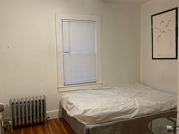 2nd image of 7 Oak St Floor 2