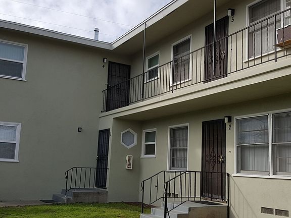 2nd image of 3522 College Ave APT 4