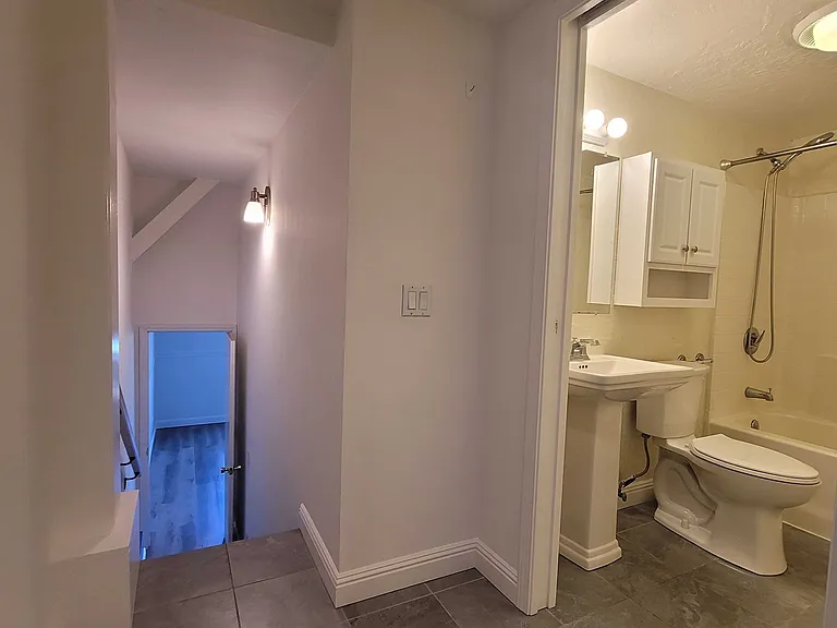 216A Connecticut St #A — Photo 9