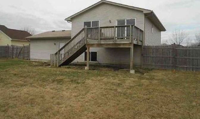 2nd image of 624 Fairmont Ave N