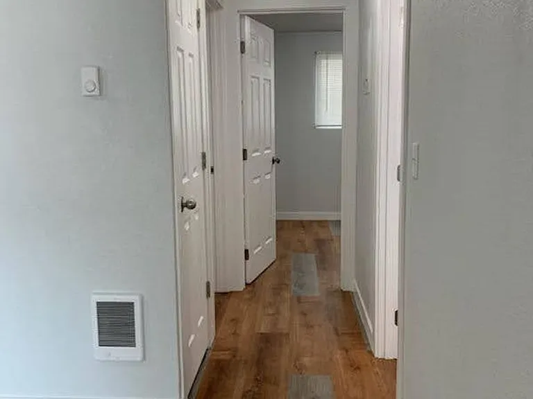 142 Jefferson St — Photo 23