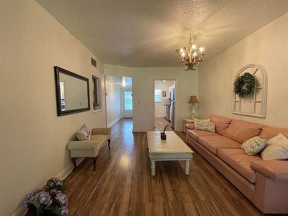 4th image of 2420 SW 22nd Ave APT 608