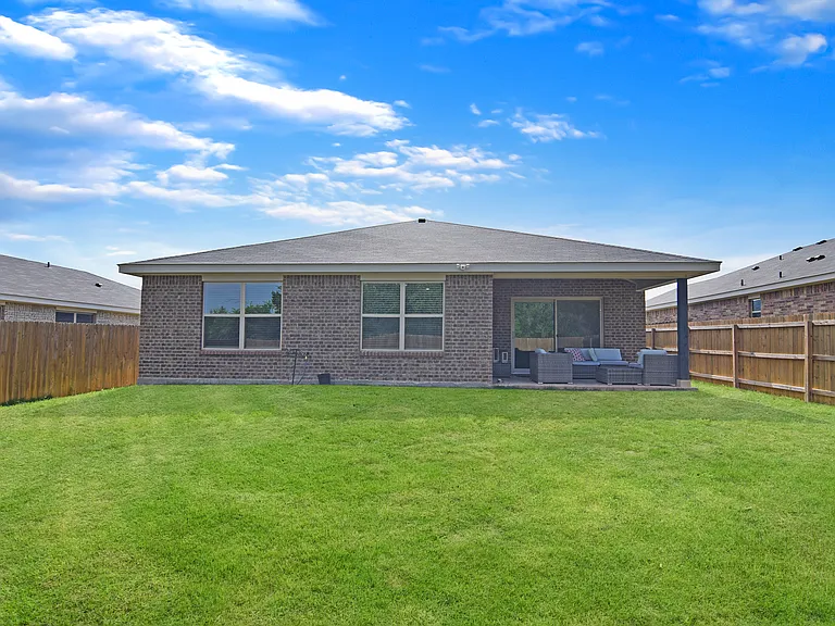 1464 Dryden Ave — Photo 16