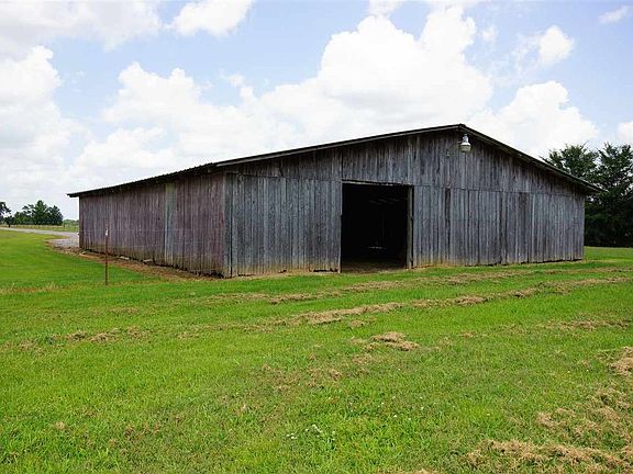 4th image of 1040 Mount Moriah Dr