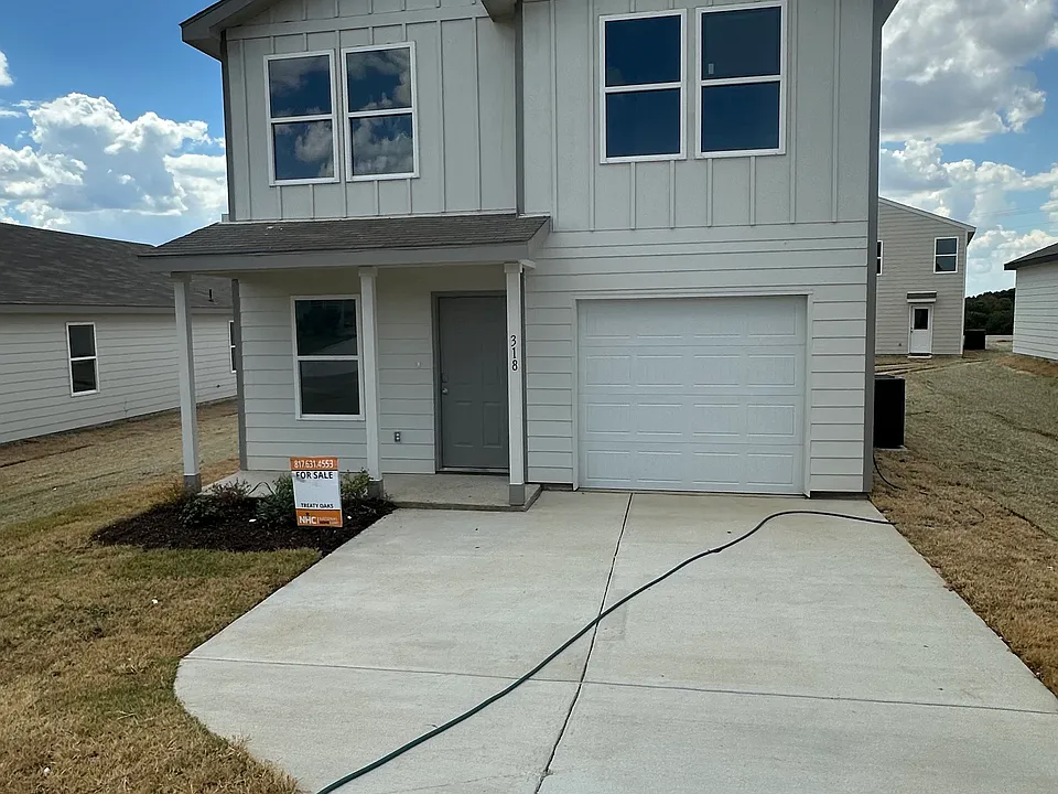 318 Azalea Trl
