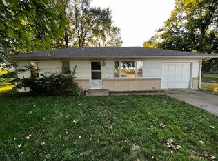 707 S Webster St, Spring Hill, KS 66083