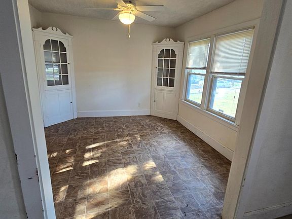 3rd image of 4144 Saint Martins Pl