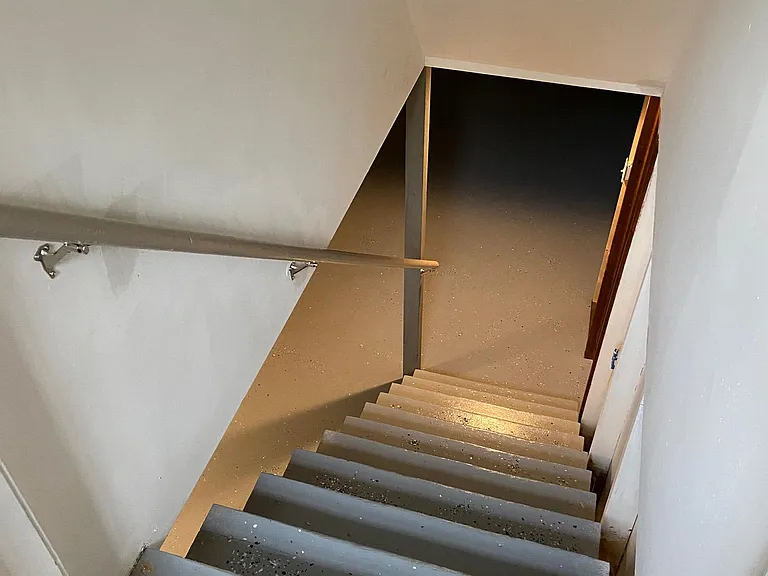 Full dry basement