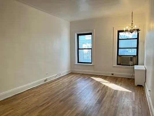 Rented by REAL New York | media 15