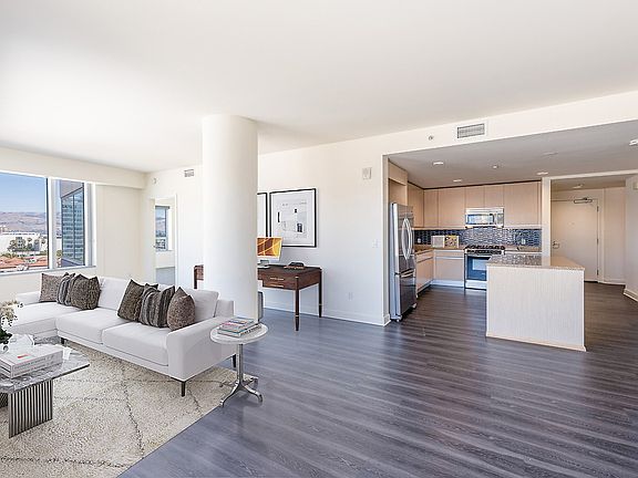 5th image of 360 S Market St Unit 302