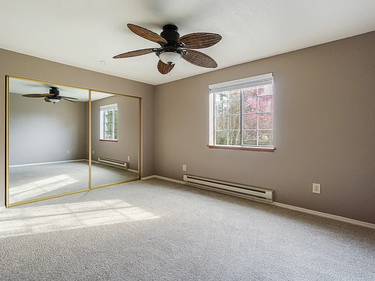 7794 Skansie Ave — Photo 9