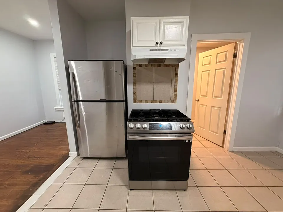 164 Spring St #1L