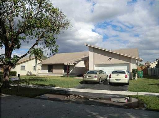 2nd image of 5340 NW 85th Ave