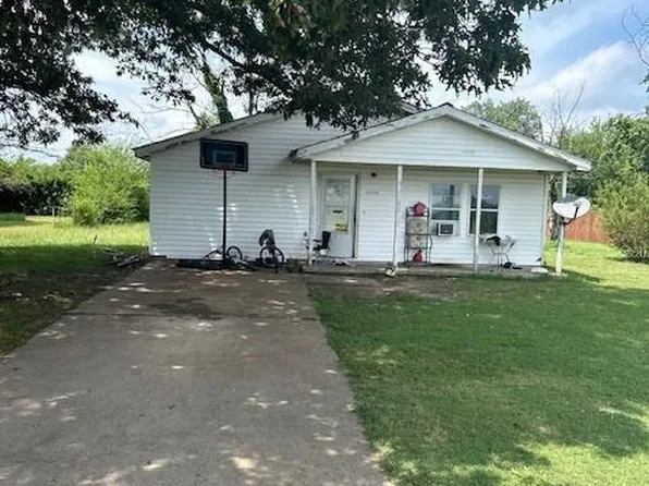 1316 Butler St, Sikeston, MO 63801