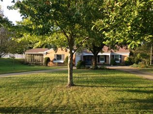 1324 W Country Club Rd, Connersville, IN 47331