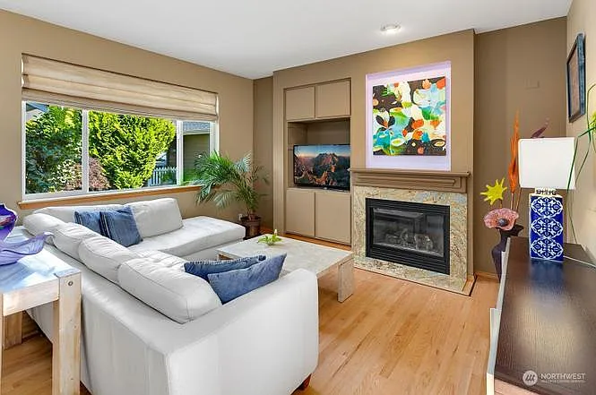 7310 Douglas Ave SE — Photo 3