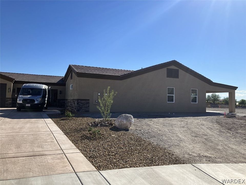 1st image of 2552 Climbing Rock Lane