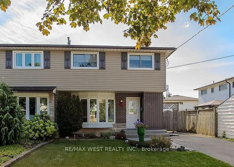 1254 Treeland St — Photo 1