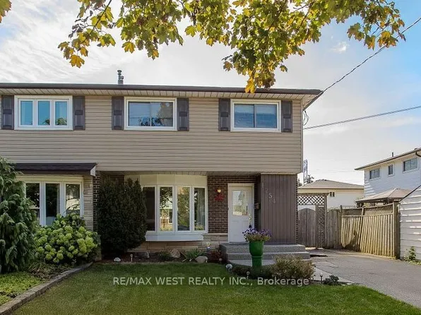 1254 Treeland St, Burlington, ON L7R 3T6