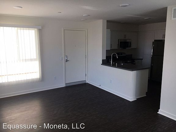 3rd image of 21721 Moneta Ave APT 208