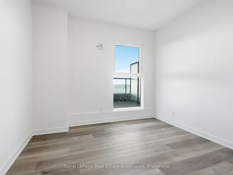 33 Erie Ave #1704 — Photo 17