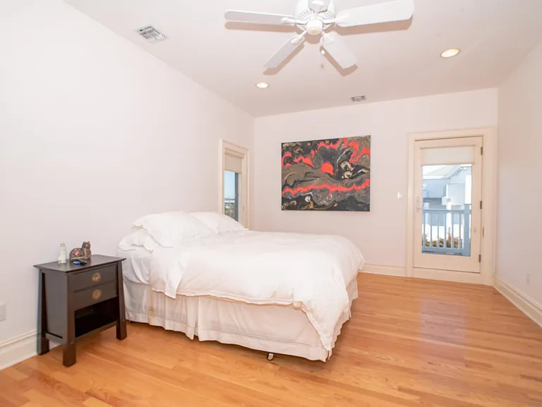 605 Dune Rd — Photo 16