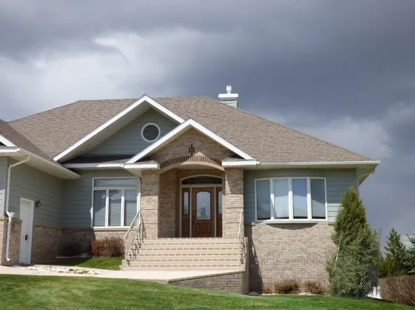 107 Silver Dr, Lewistown, MT 59457