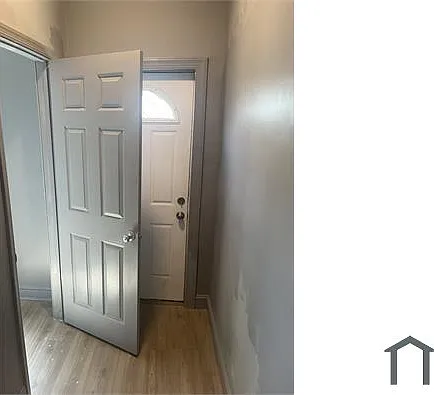 176 W Seymour St #1 — Photo 10