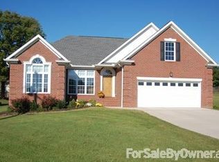 1069 Corey Dr, Lewisburg, TN 37091