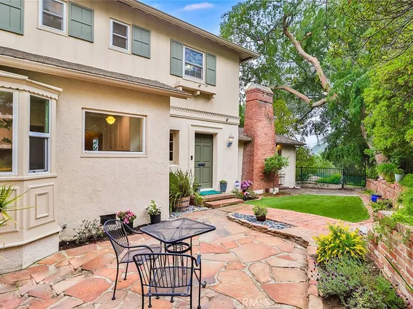 3160 Menlo Dr, Glendale, CA 91208