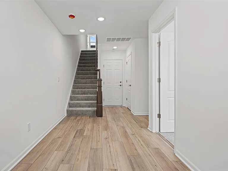 43071 Atwood Ave — Photo 3