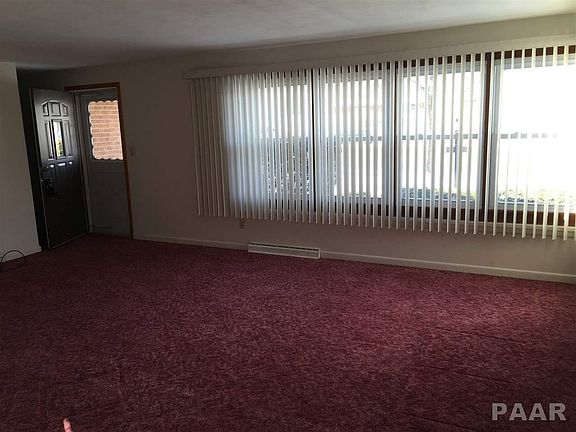 3rd image of 3919 N Sterling Ave