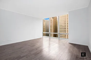 Rented by R New York