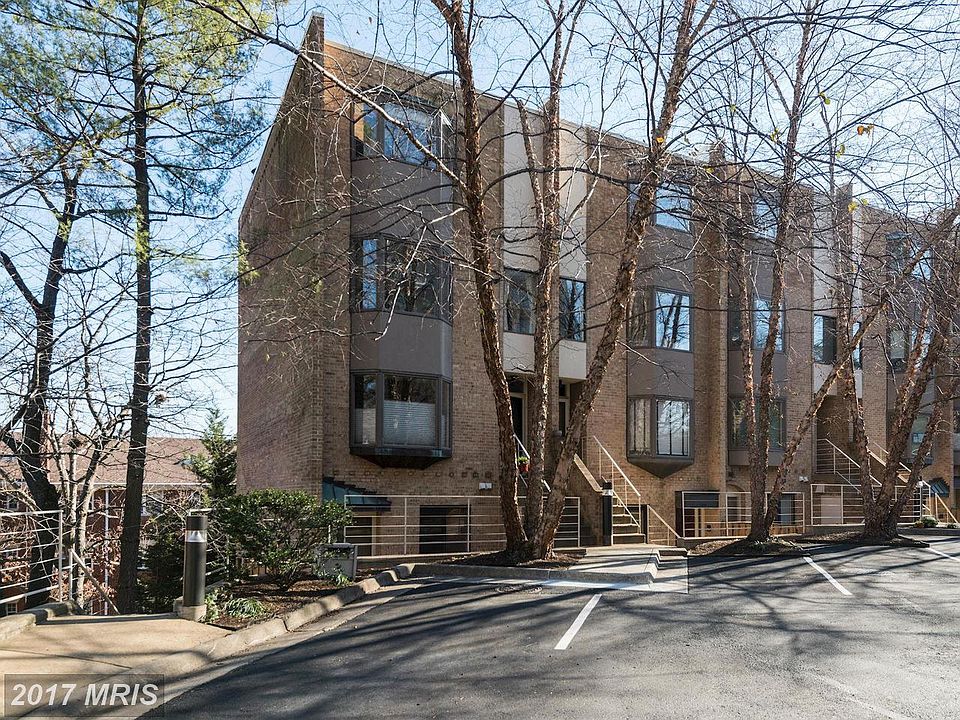1st image of 1241 N Nash St #1