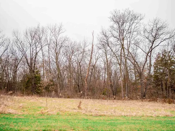 4616 Barbara Jane Ct, Quincy, IL 62305