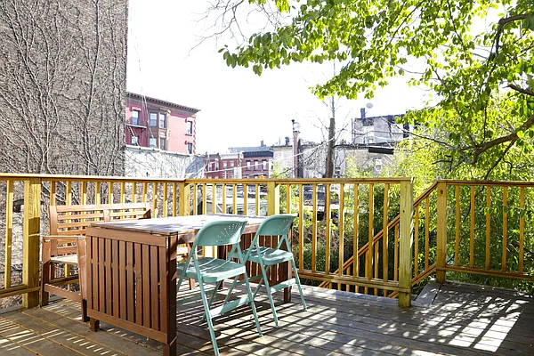 Sold by Fillmore | media 17