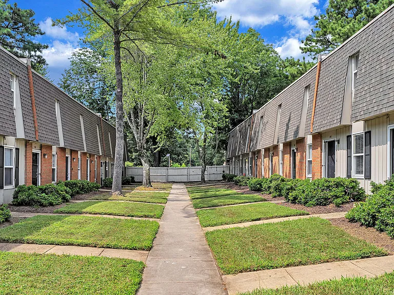 Twin Rivers Townhomes — Photo 21