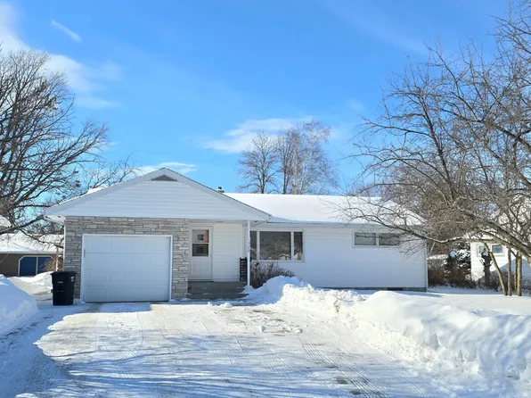 1320 8th Ave, International Falls, MN 56649