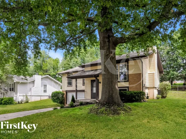 154 Bramblewood Dr, Saint Peters, MO 63376